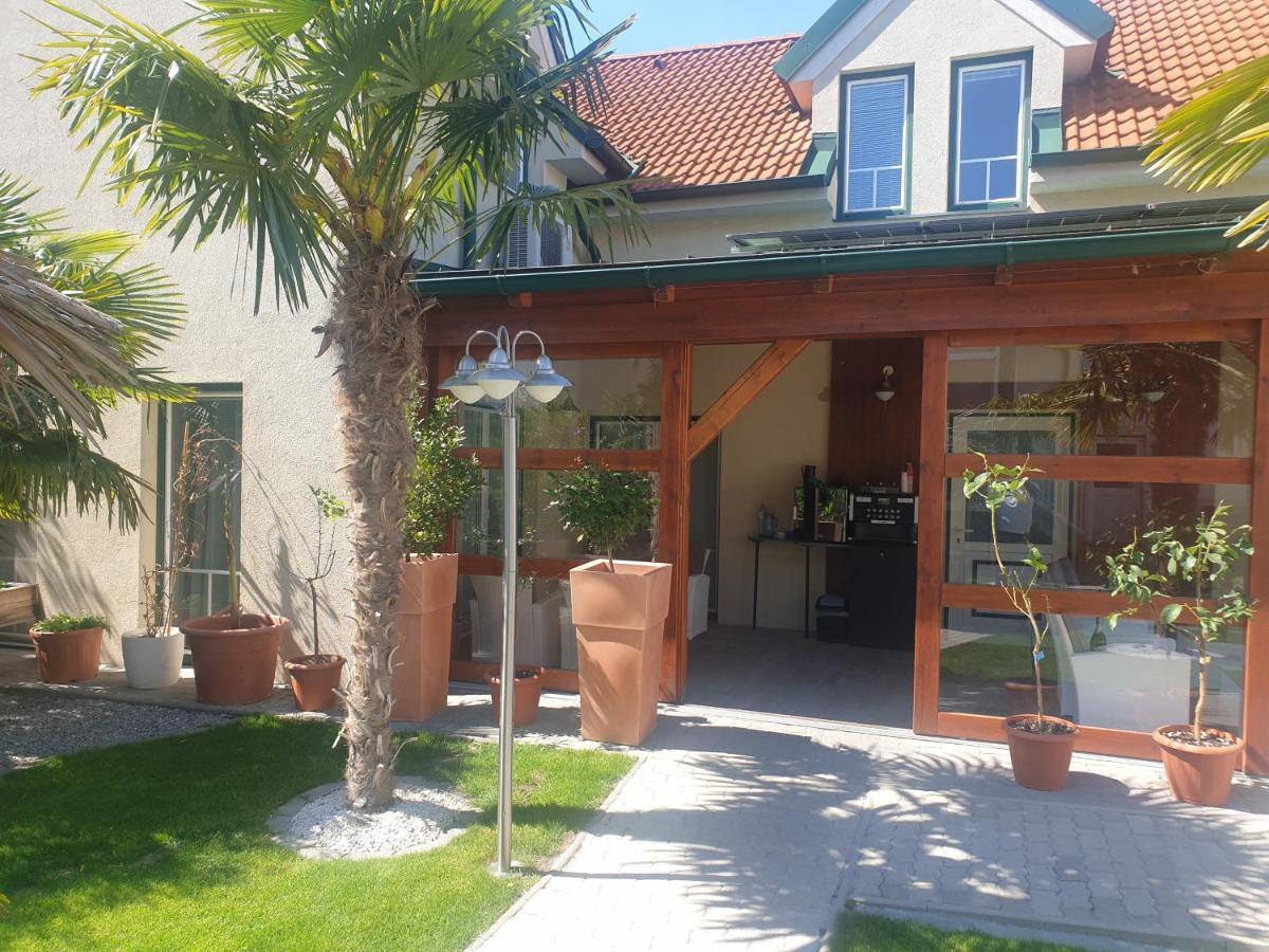 Ferienhaus Apetlon Buitenkant foto